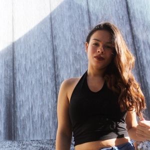 Meet your Posher, Nury